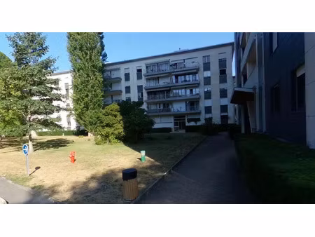 location appartement 4 pièces à orleans (45000)  1 100 €