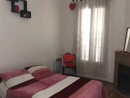 location meublée appartement 2 pièces 43 m² à montrouge (92120)  1 200 €