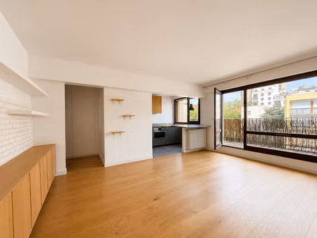 location appartement 2 pièces 47 m² à courbevoie (92400)  1 350 €