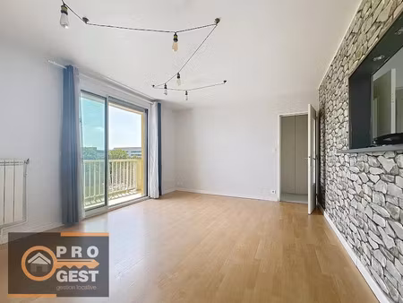 location appartement 4 pièces 74.17 m² à montpellier (34000)  1 160 €