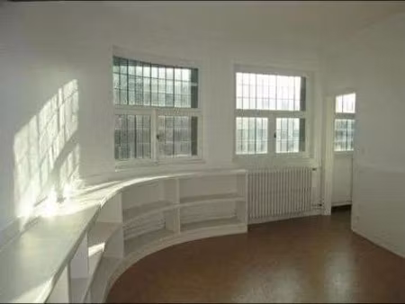 location meublée appartement 3 pièces 73 m² à lille (59000)  1 157 €