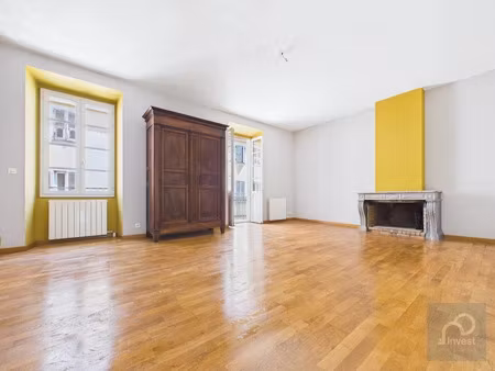 location appartement 5 pièces 111.79 m² à ajaccio (20000)  1 782 €