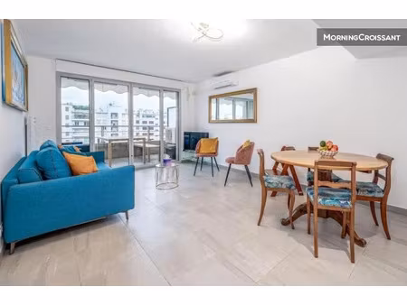 location meublée appartement 3 pièces 73 m² à antibes (06600)  1 630 €