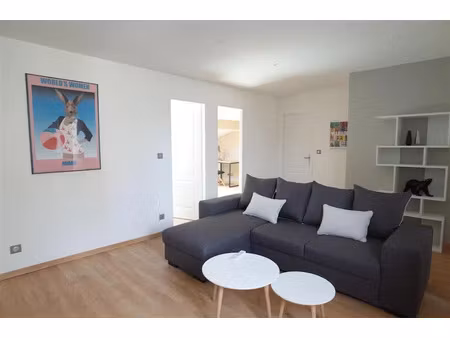 location meublée appartement 3 pièces 75 m² à bordeaux (33000)  1 440 €