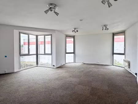 location locaux professionnels 0 pièces 40 m² à marcoussis (91460)  407 €