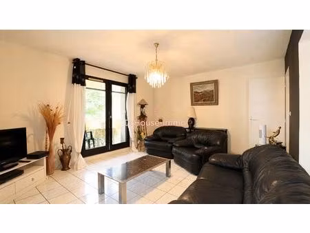 appartement t3 84 38 m²