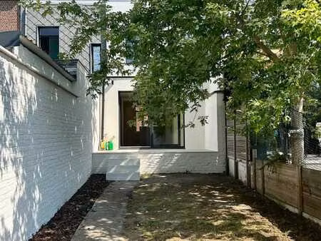 instapklare  volledig gerenoveerde woning op toplocatie i...