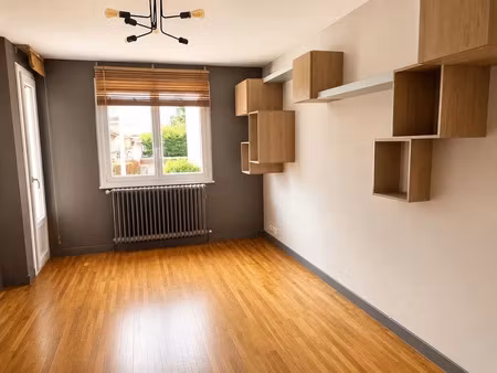 location appartement 3 pièces 60.77 m² à annecy (74000)  1 228 €