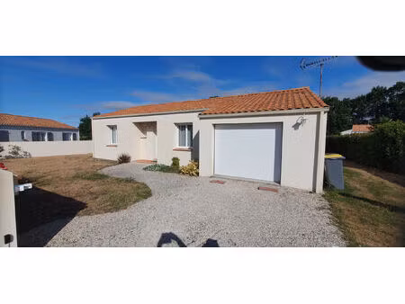 maison challans 3 pièce(s) 61.92 m2