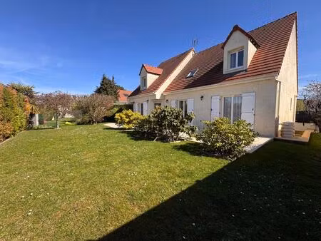 à vendre maison individuelle de 175 m² habitable et 285 m² utiles