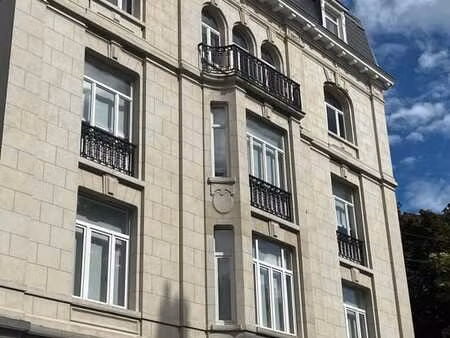appartement de prestige très lumineux - 153 m²