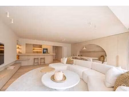 appartement de plus de 3 chambres avec des finitions très l