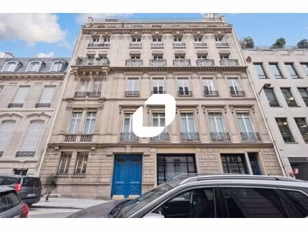location bureaux 136 m²