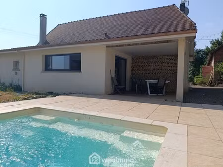 maison rénovée avec grand terrain  verger  puits.