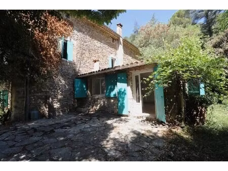 ancienne magnanerie 185 m2 sur terrain de 9000 m2
