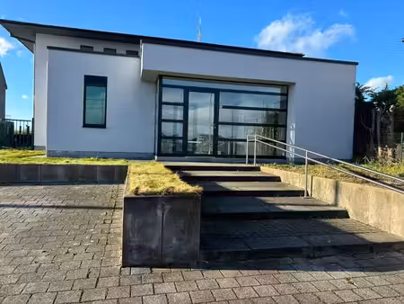 appartement meublé pour employés. 8 couchages. e40