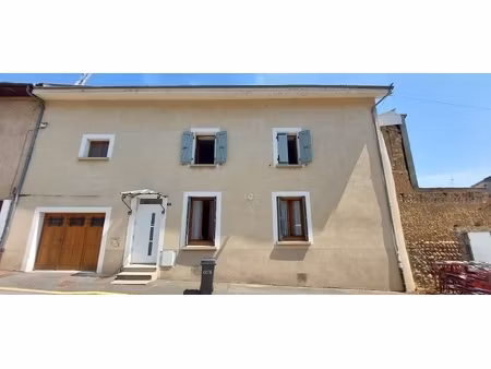 maison 3 pièces - 82 m²