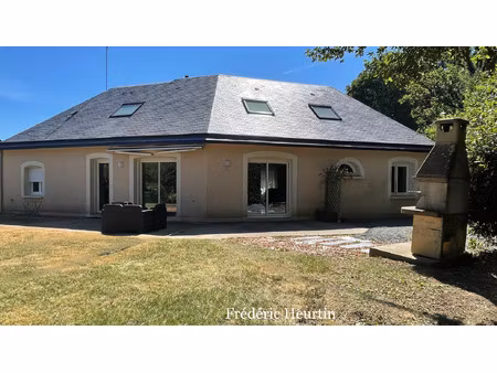 maison 6 pièces - 145 m²