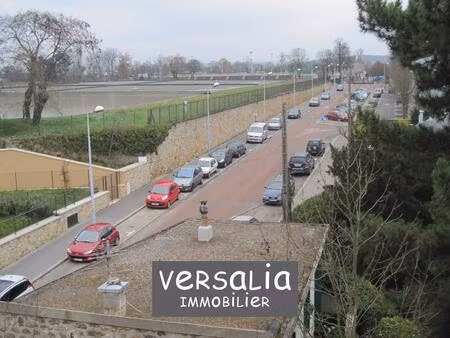 2 pièces meublé de 28 06 m² carrez et 44 m² au sol