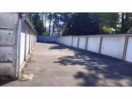 garage - 12m ²