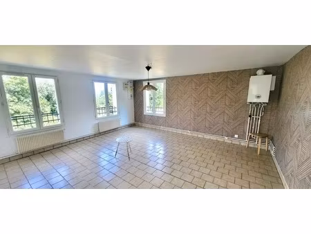 elbeuf proche seine : appt 80 m² avec jardin 80 m²  2 ch et pk intérieurs ... prix attract