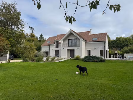 maison d'architecte avec piscine chauffée saint remy l'honore 10 pièces 317 m2