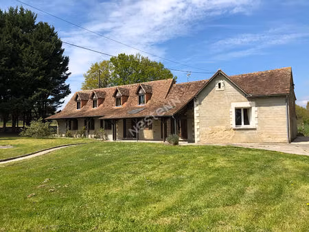 maison en campagne située à crosmières