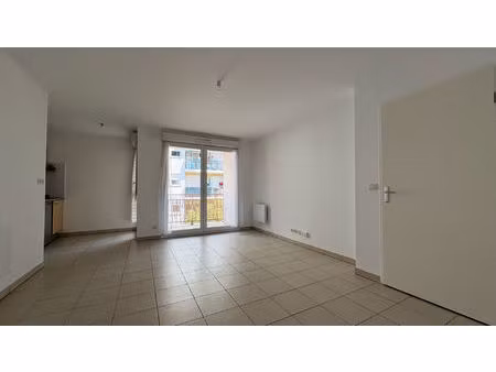 appartement corbeil essonnes 2 pièce(s) 44 m2