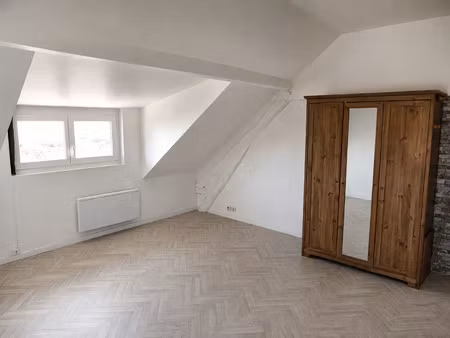 location appartement 1 pièce 22 m² à neauphle-le-château (78640)