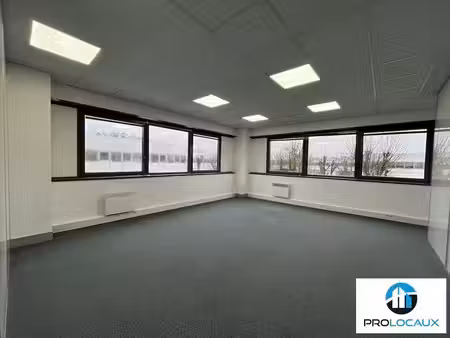 vente bureaux roissy-en-france 95700 270m²