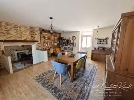 vente maison à port-saint-père (44710) : à vendre / 264m² port-saint-père