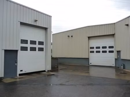 location local d'activités saint etienne du rouvray 594 m²