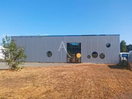 à louer local commercial 174 m² – 2 100 € |sallertaine