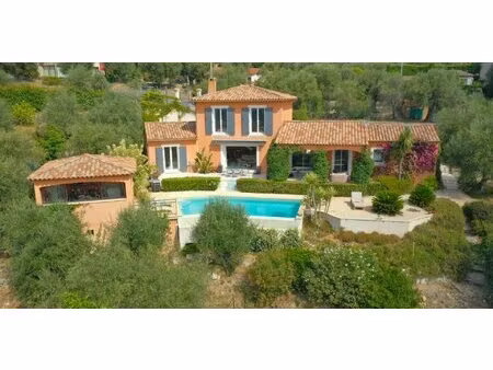 villa contemporaine avec piscine et bel vue mer 130 m²