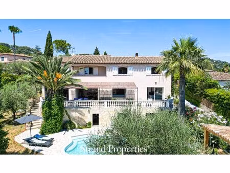mougins villa provençale rénovée  200 m2  vue verdure & collines