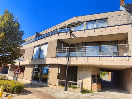 appartement te huur in zwevezele met 2 slaapkamers