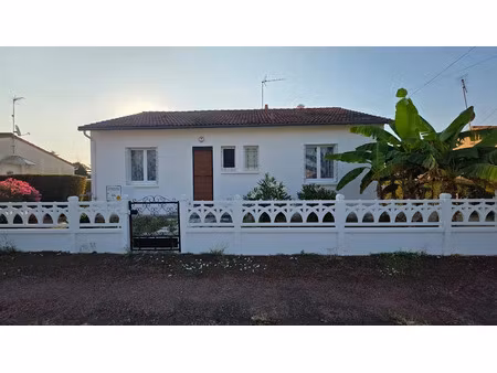 vente maison 4 pièces 82 m² à scorbé-clairvaux (86140)  115 000 €