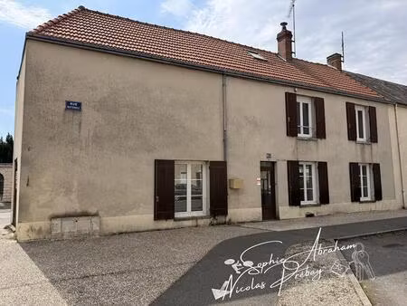 maison rénovée en centre ville  proche des commerces  écoles et gare sncf