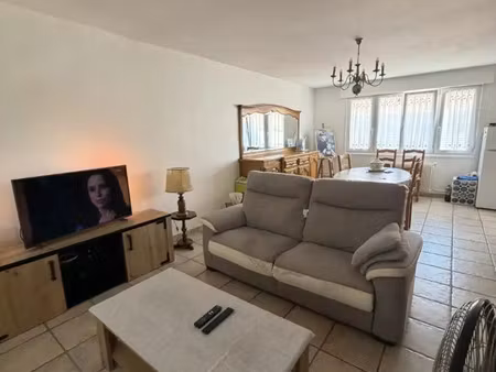 appartement à louer 4 pièces 105 m² - guînes (62) - 700€