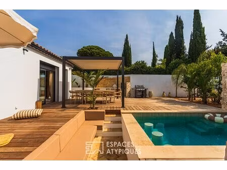 maison contemporaine et design avec piscine