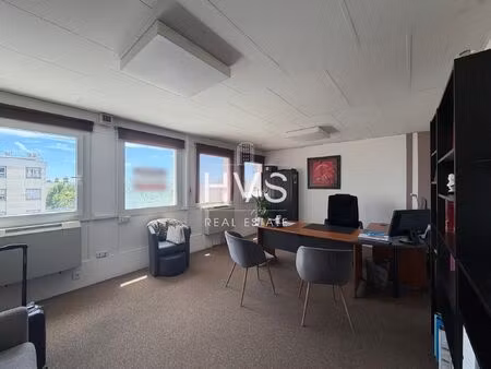 achat local professionnel 196m² aix en provence 90ème