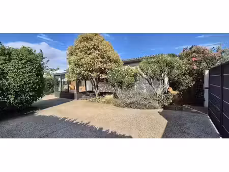 vente maison 4 pièces 82 m² à charmes-sur-rhône (07800)  196 000 €