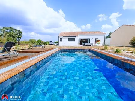 rare : maison de plain-pied de 2022 avec piscine – prestations de qualité