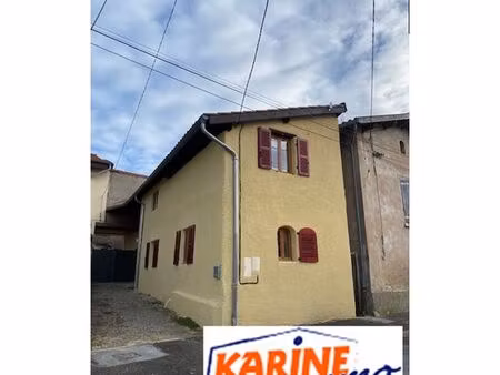 maison de village - 83m ²