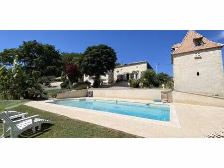 maison avec piscine et jardin pujols (47)