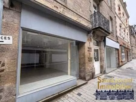vente bureaux et commerces à fougères (35300) : à vendre / 52m² fougères