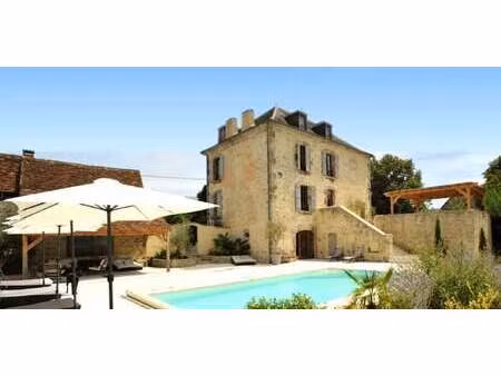 maison avec piscine et terrasse la chapelle-aux-saints (19)