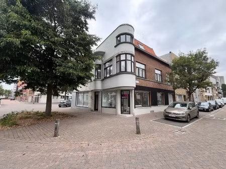 appartement te koop in oostende met 2 slaapkamers