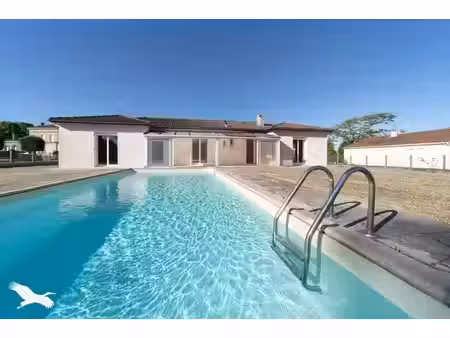 vente maison 4 pièces 120 m² à gauriac (33710)  235 365 €