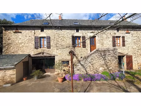 vente ferme 8 pièces 155 m² à la salvetat-peyralès (12440)  249 500 €